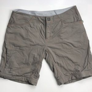 Mountain Hardwear Shorts
